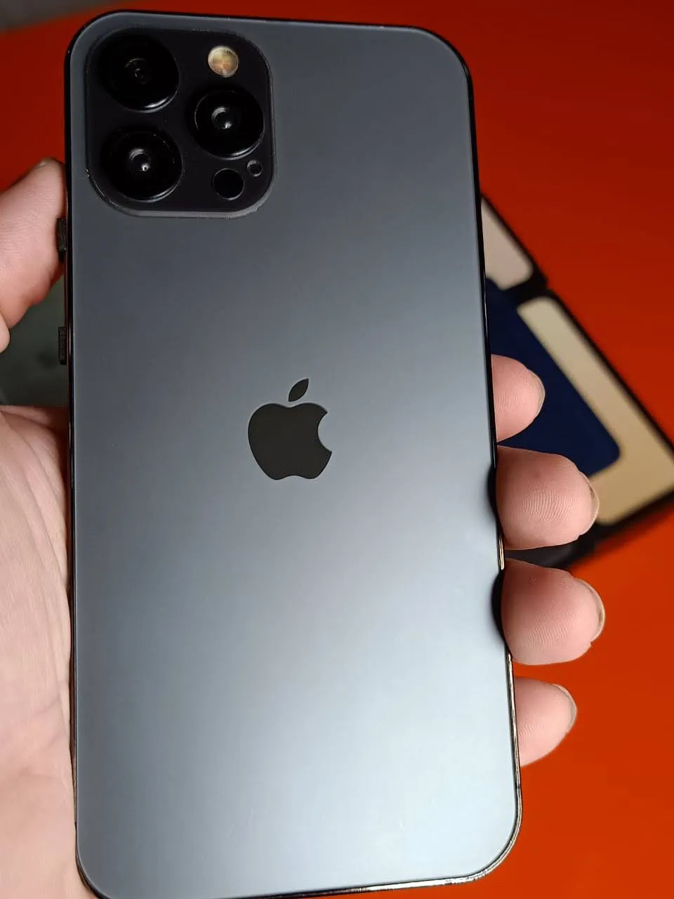 Iphone 12 Pro Max - photo 2