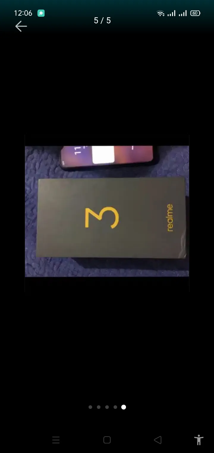 Oppo Real Me 3 - photo 1