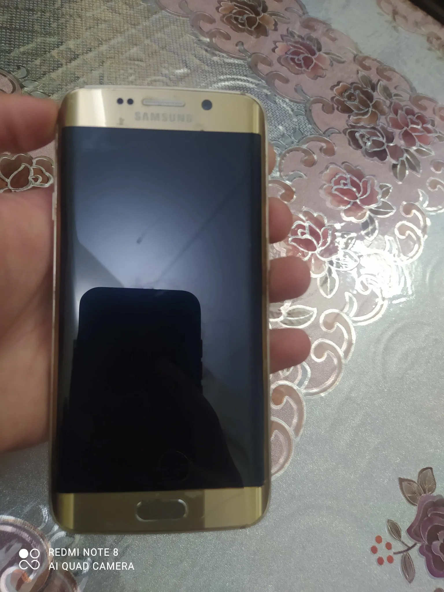 Samsung Galaxy s6edge (golden colour) - photo 1