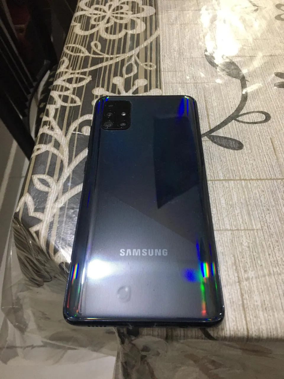 samsung A51 new 1 month used - photo 1