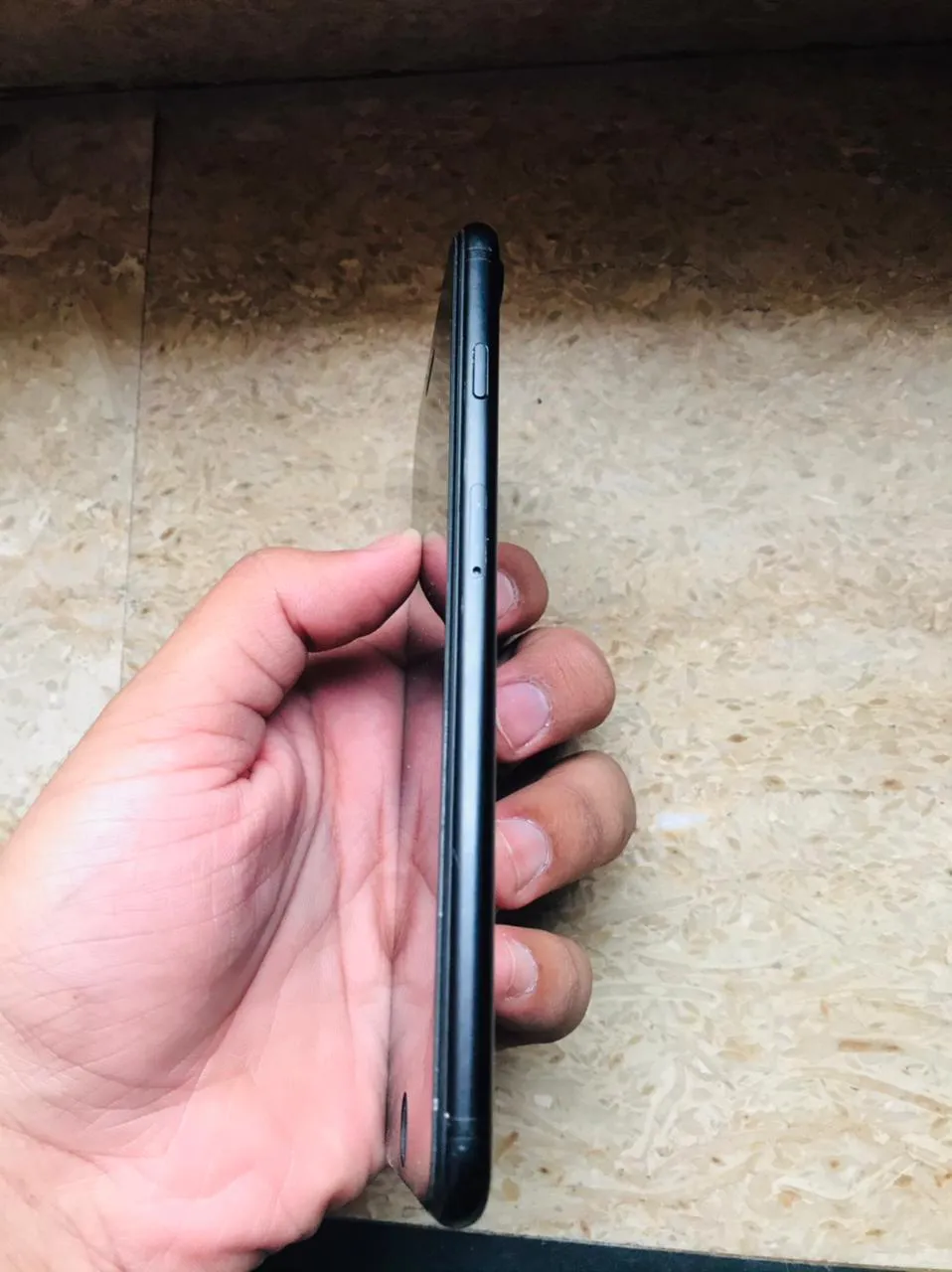Iphone 7 plus in Excellent Condition - photo 2