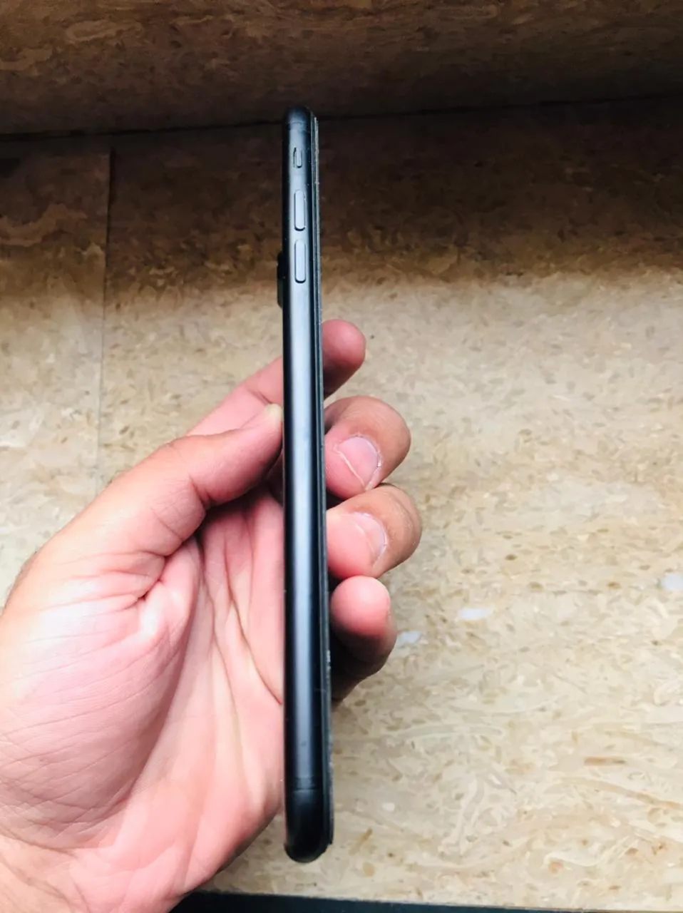 Iphone 7 plus in Excellent Condition - photo 3