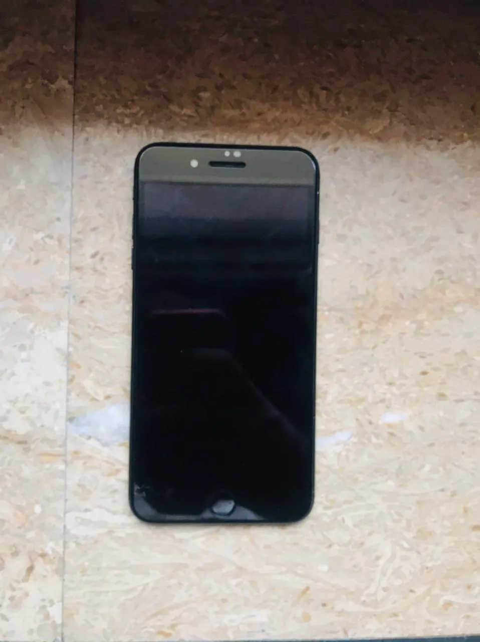 Iphone 7 plus in Excellent Condition - photo 1