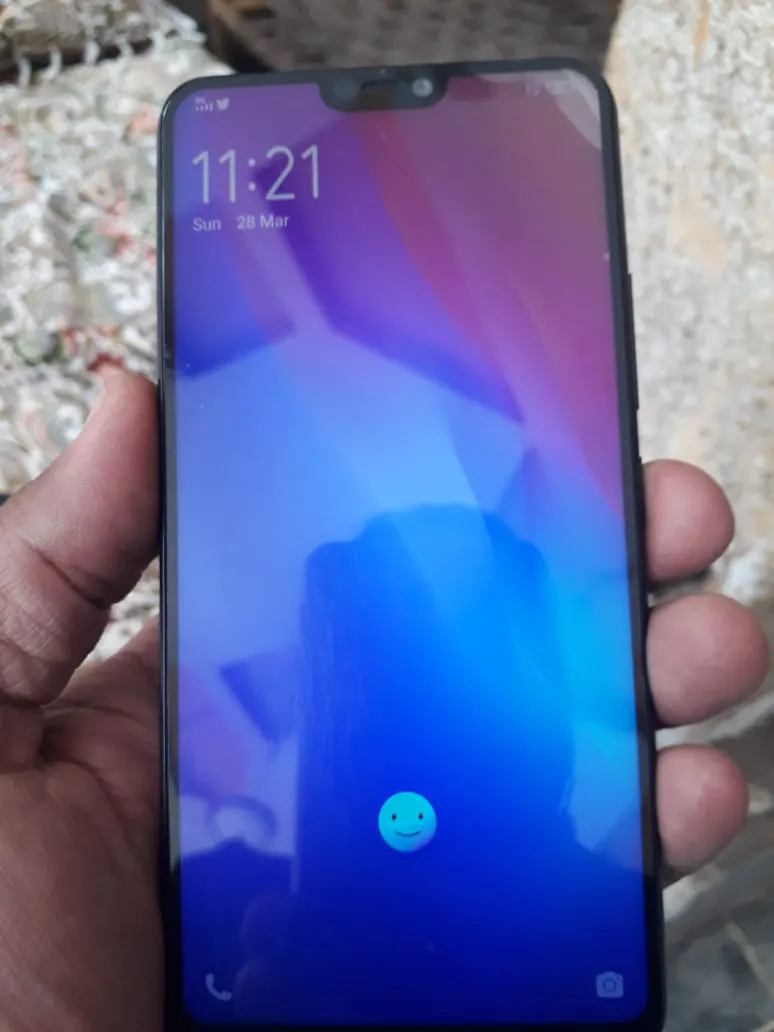 Vivo V9 (4/64) complete box and accessories - photo 1
