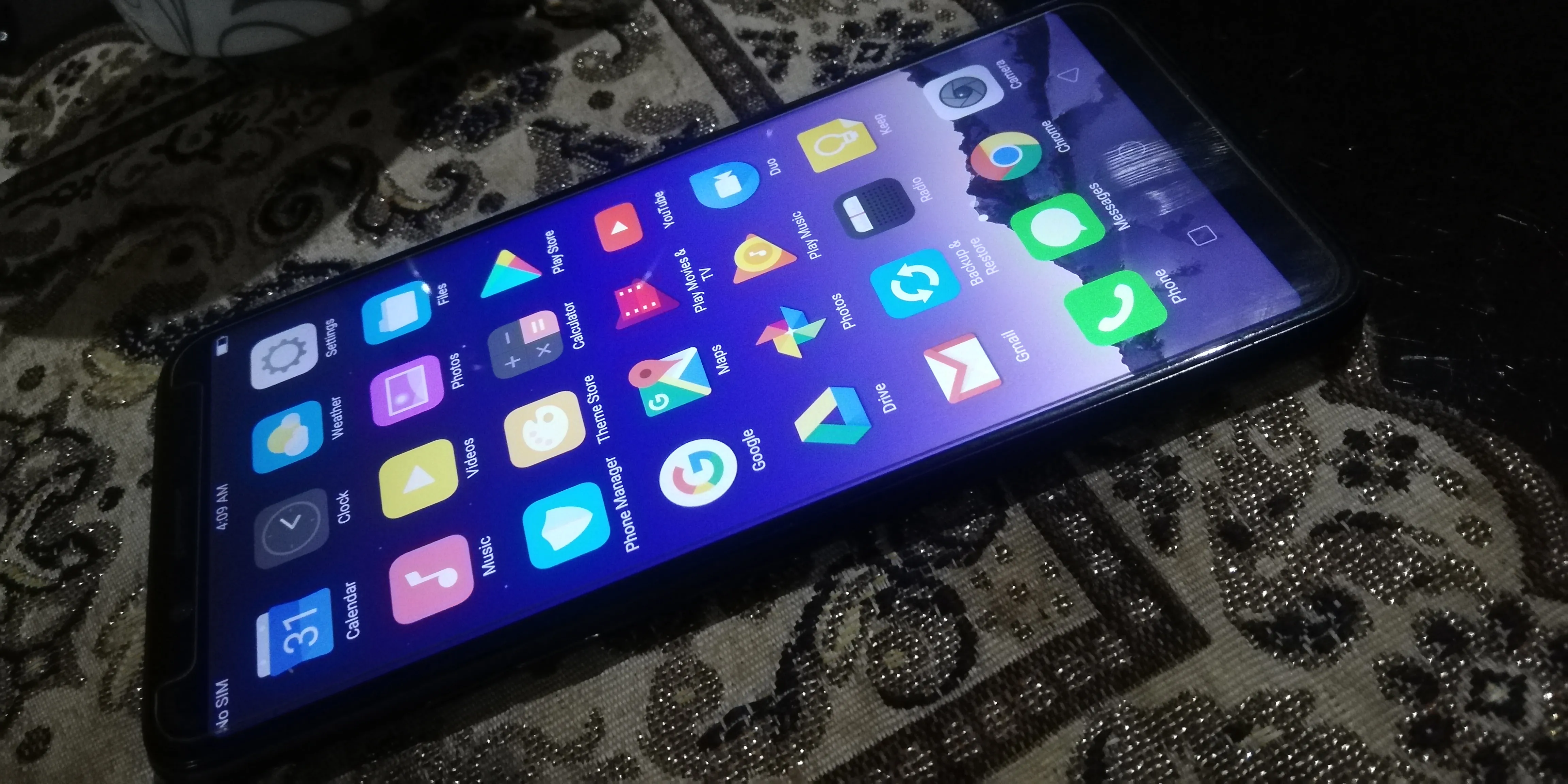 Oppo F5  4/64 - photo 1