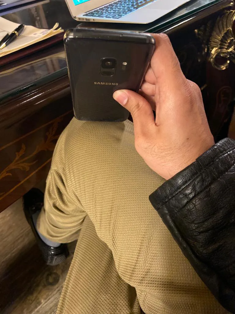Samsung S9 - photo 1