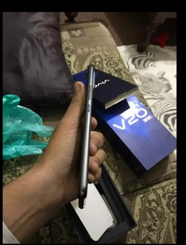Vivo v20 (2021) - photo 3