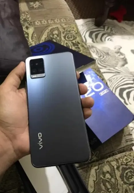 Vivo v20 (2021) - photo 1