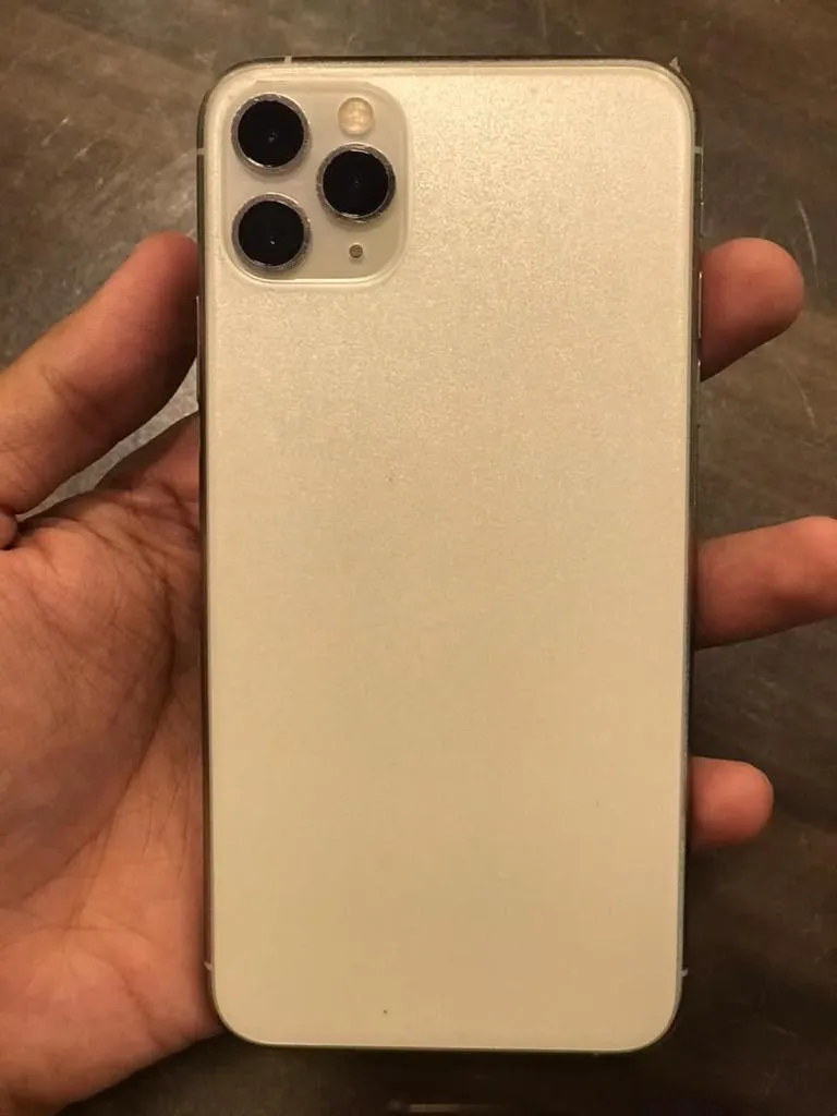 Iphone 11 pro max 256 GB white, 10/10 Pta Approved - photo 2