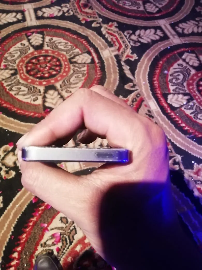 iphone 5 (16Gb) internal storage - photo 1