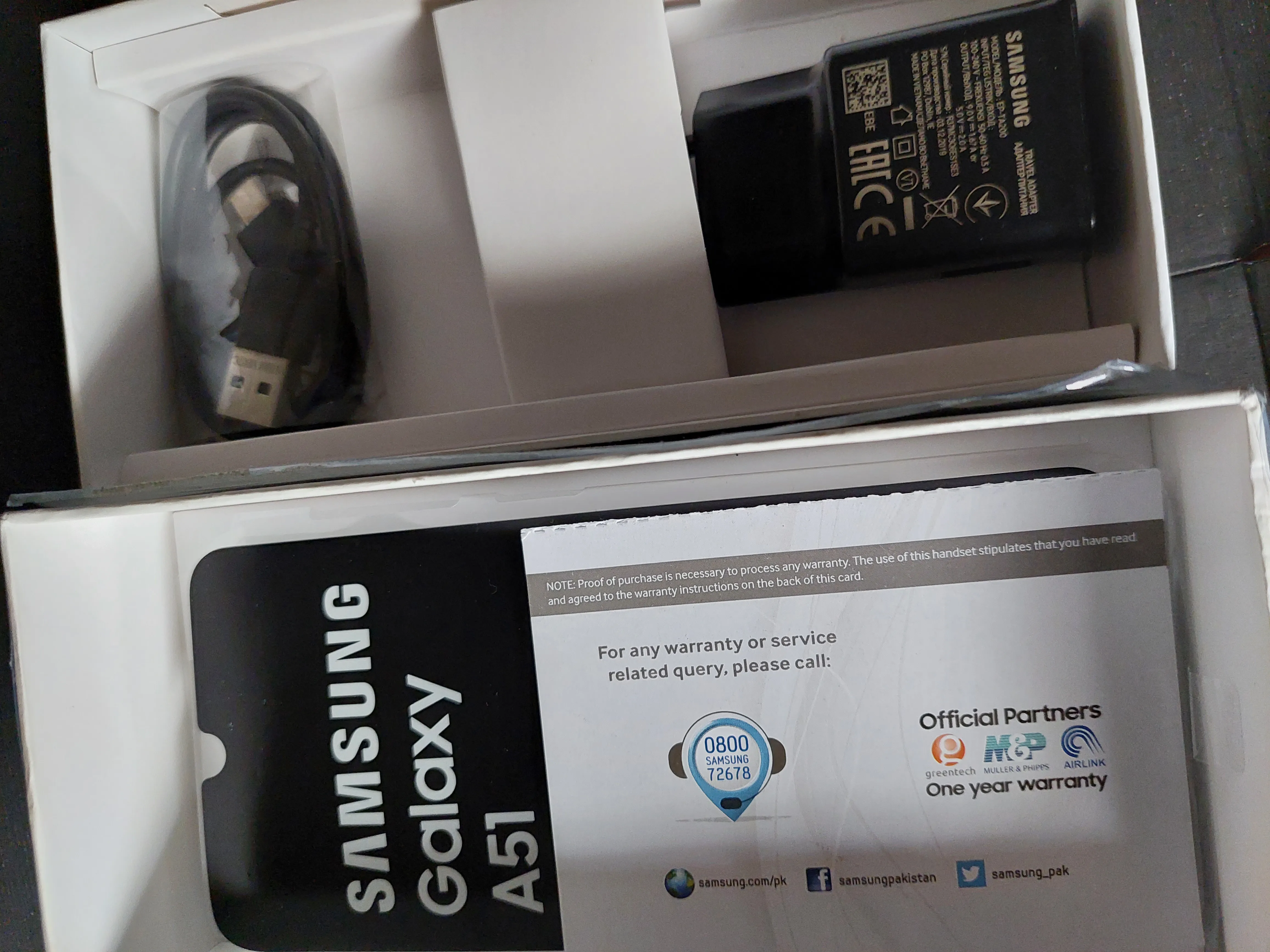 Samsung Galaxy A51 - photo 2