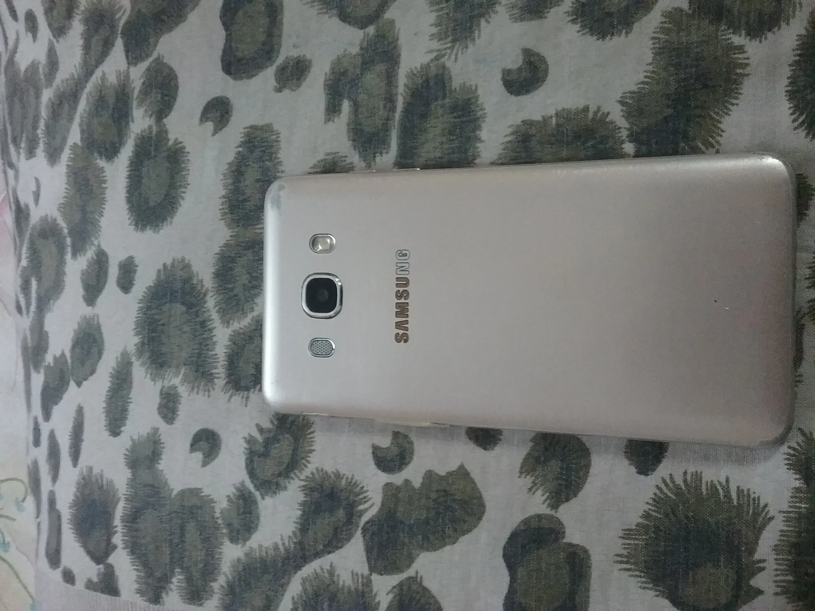 samsung galaxy j5 2016 - photo 1