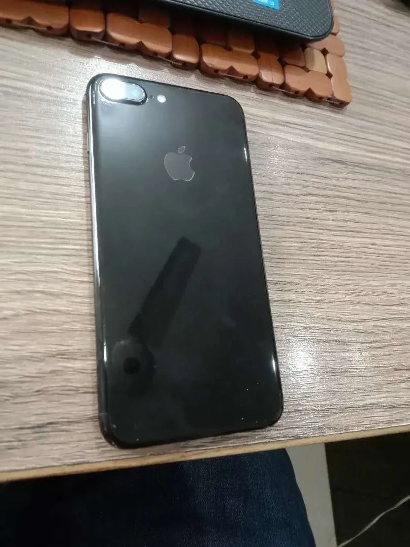 IPhone 7 Plus 128 Gb Black Colour - photo 3