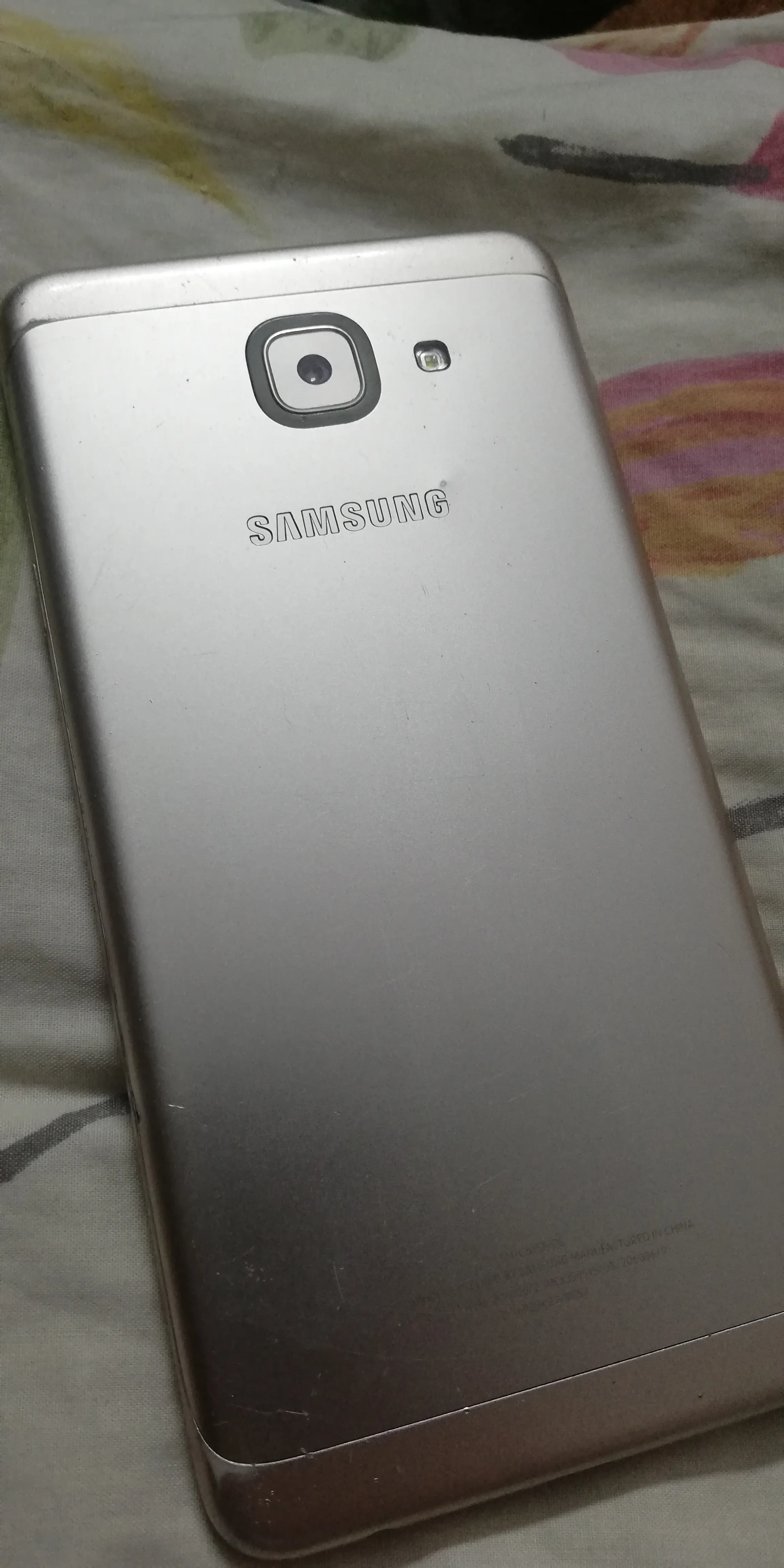 Samsung galaxy j7 max - photo 1