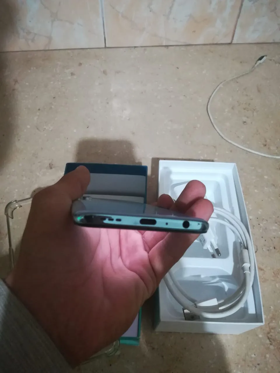 Oppo f15 8/128 - photo 2