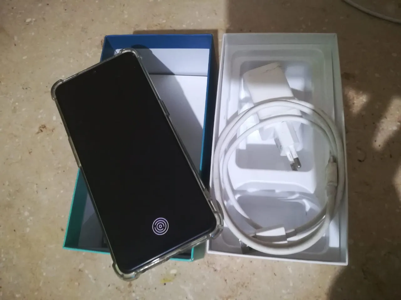 Oppo f15 8/128 - photo 3