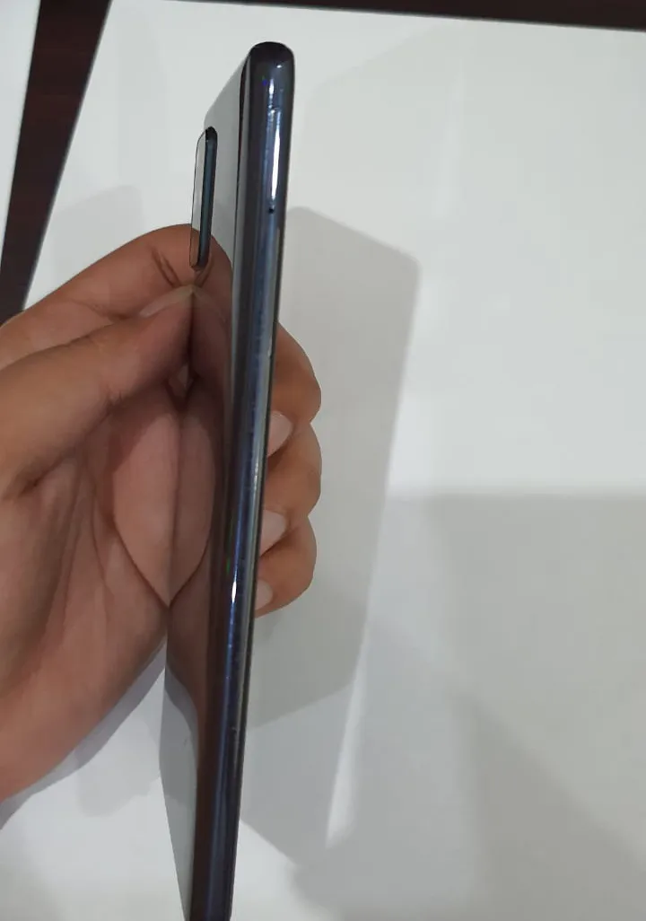 Samsung Galaxy A71 - photo 2