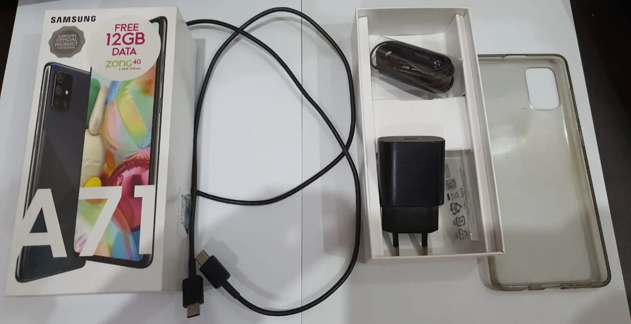 Samsung Galaxy A71 - photo 3