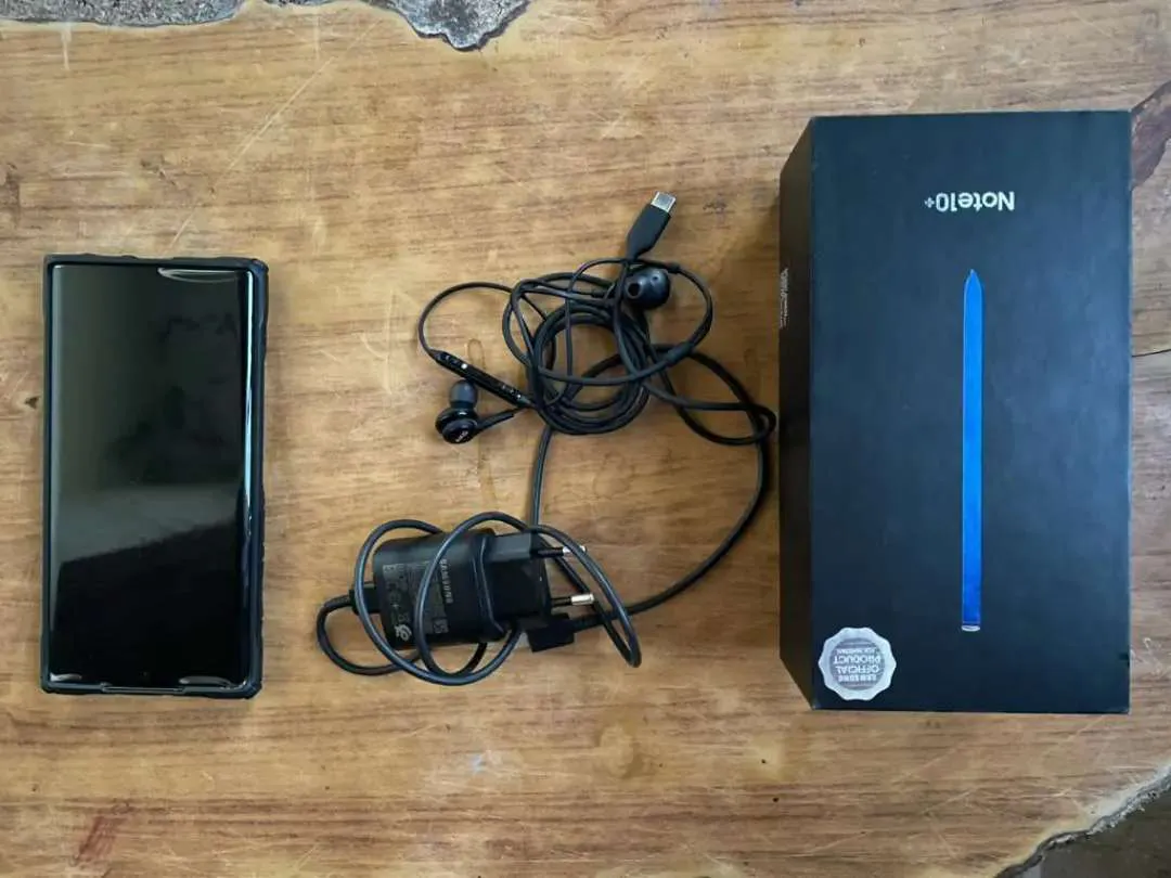 SAMSUNG NOTE 10 PLUS DUAL SIM 12GB RAM 256GB ROM PTA APPROVED - photo 2