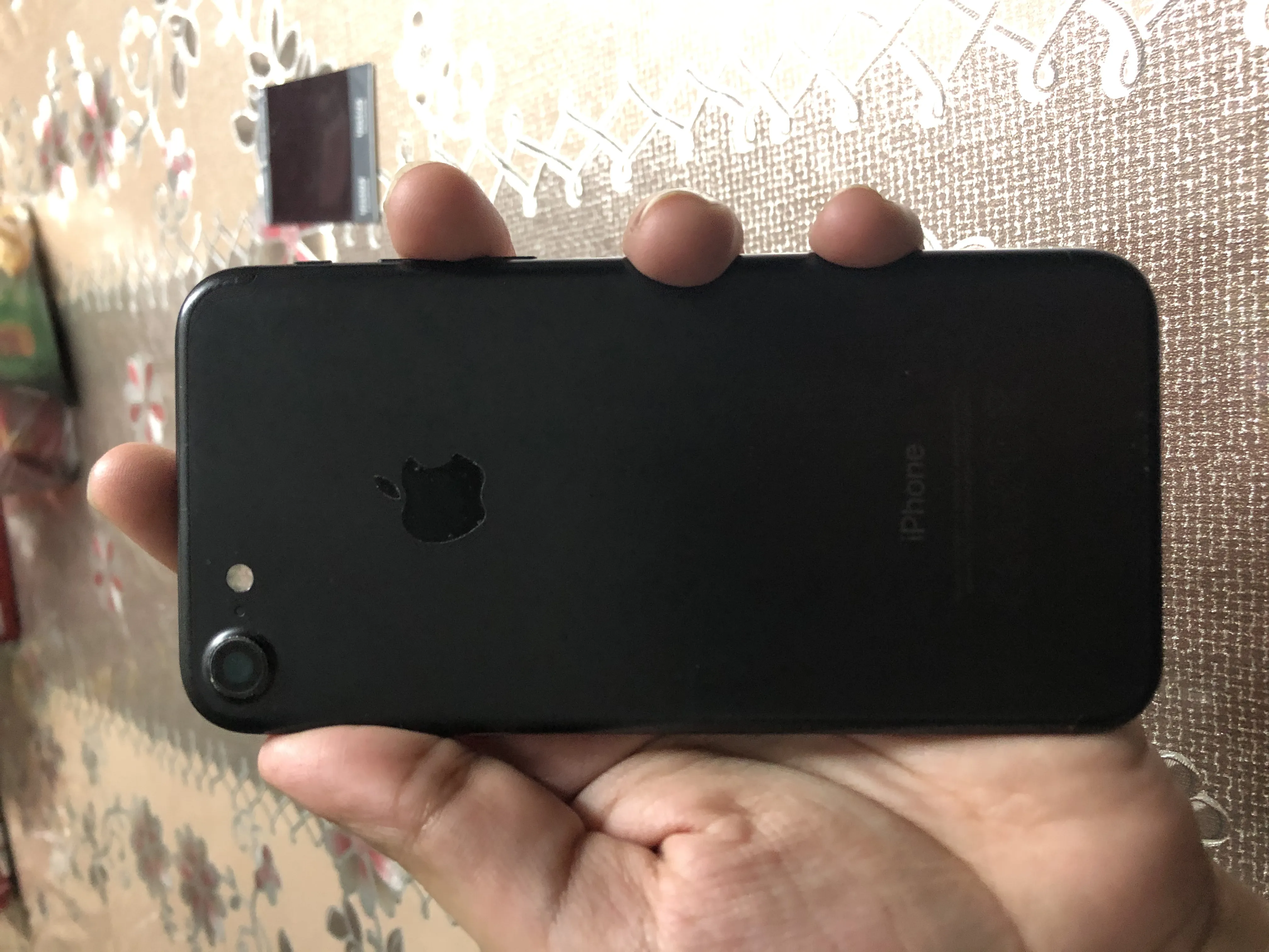 iPhone 7 32GB Condition 9/10 - photo 1