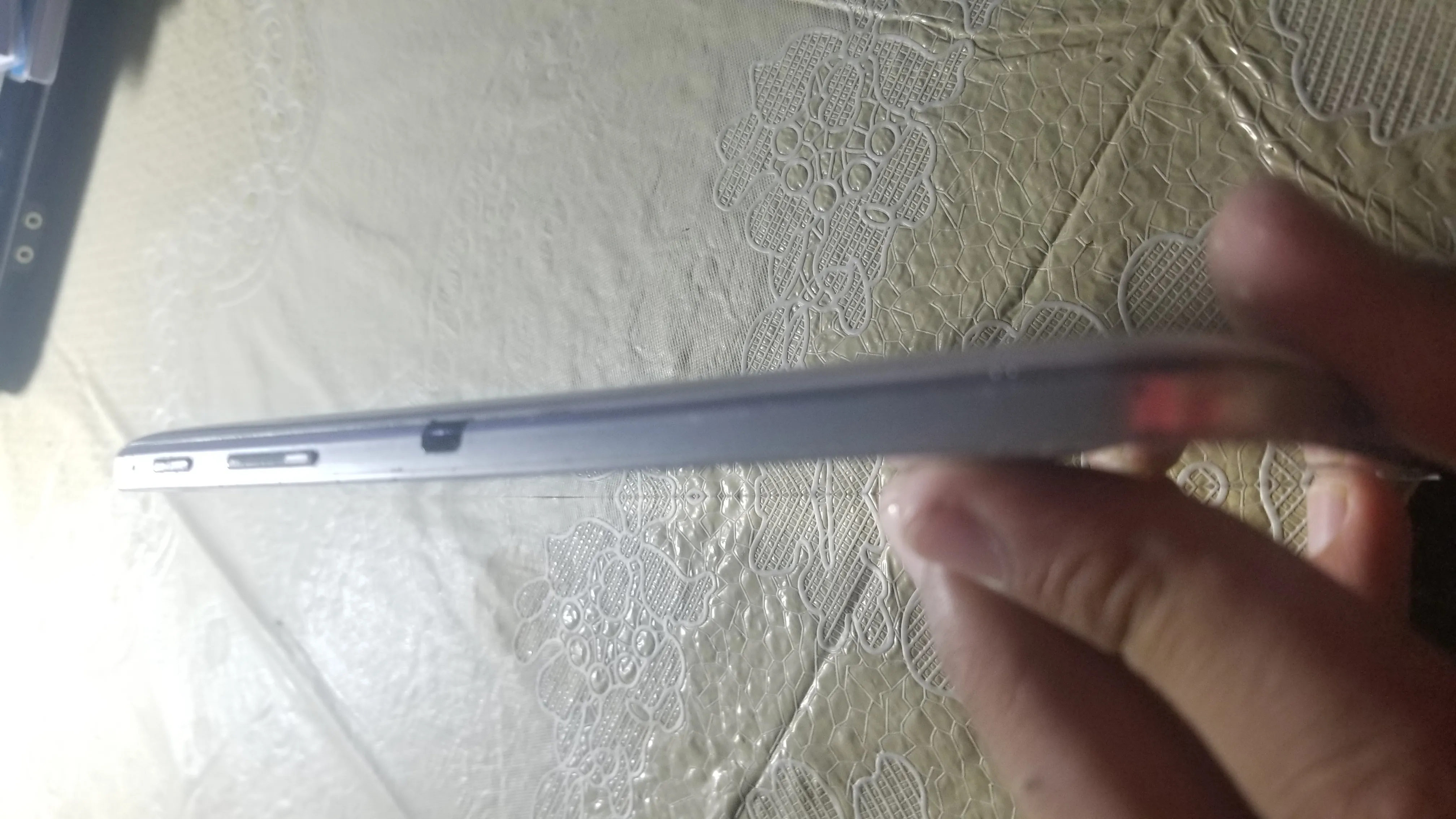 Smnsung Galaxy Tab 3 - photo 2
