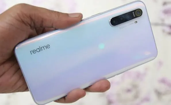 Realme XT - photo 2