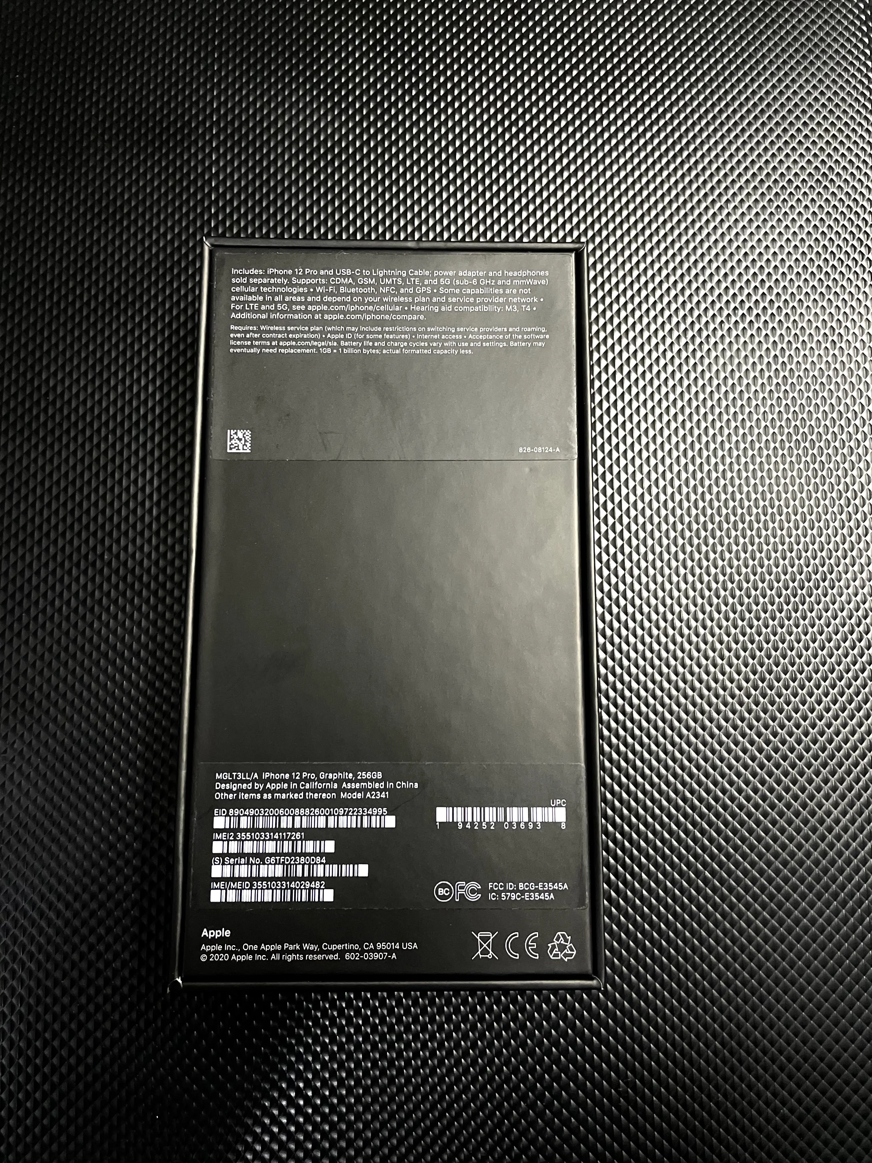 iPhone 12 Pro - photo 1
