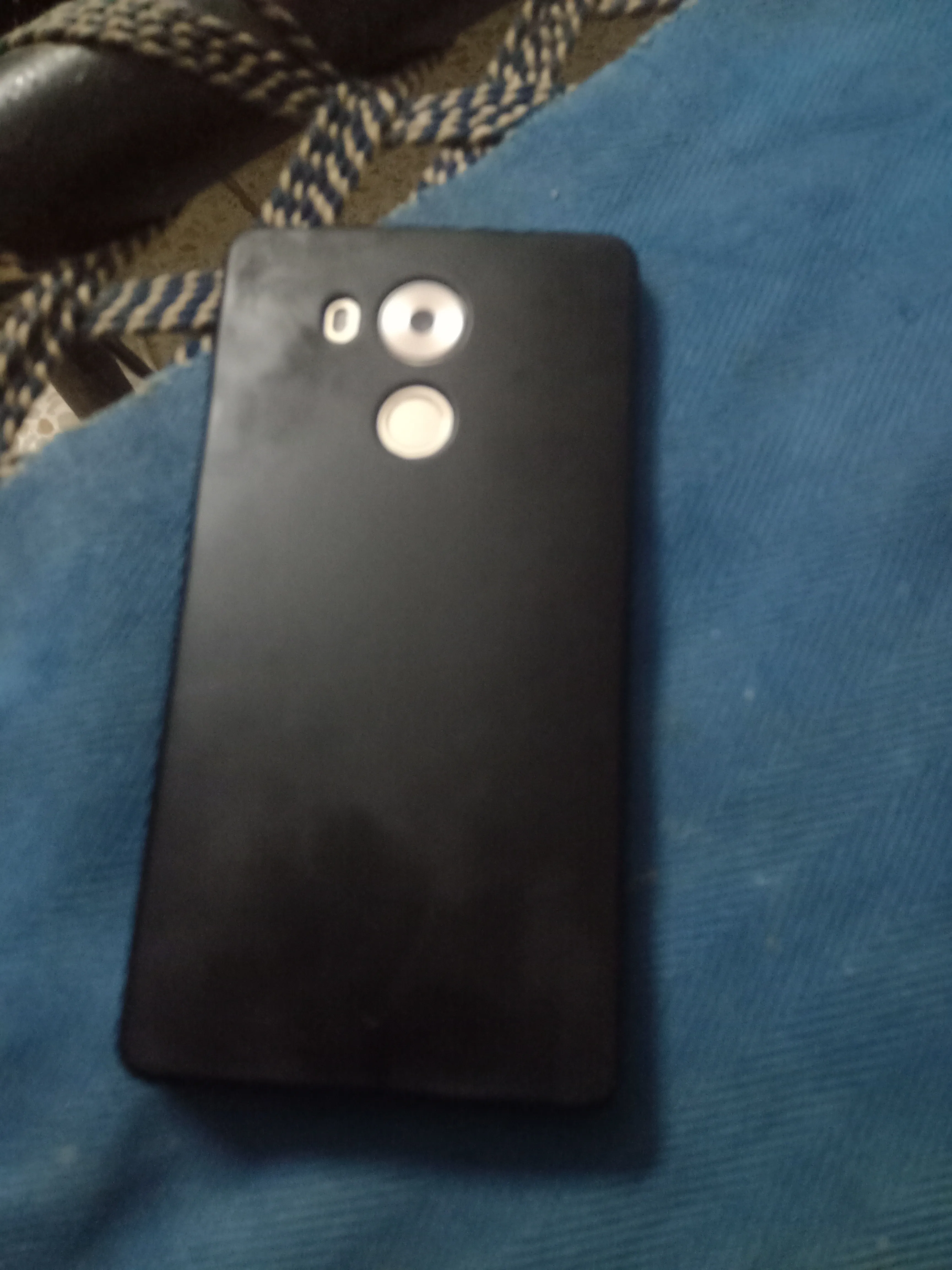 Huawei mate 8 - photo 1