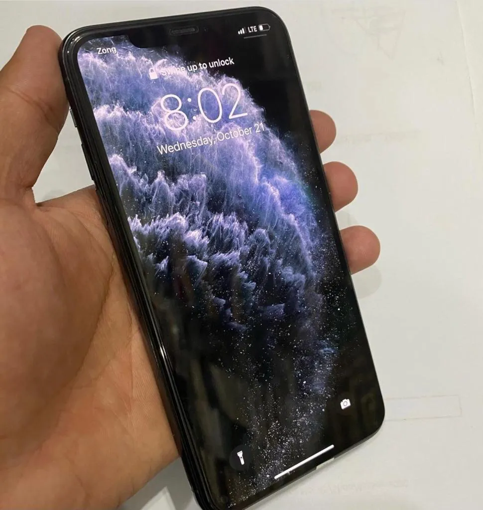iPhone 11 pro max Price is negotiable - photo 1