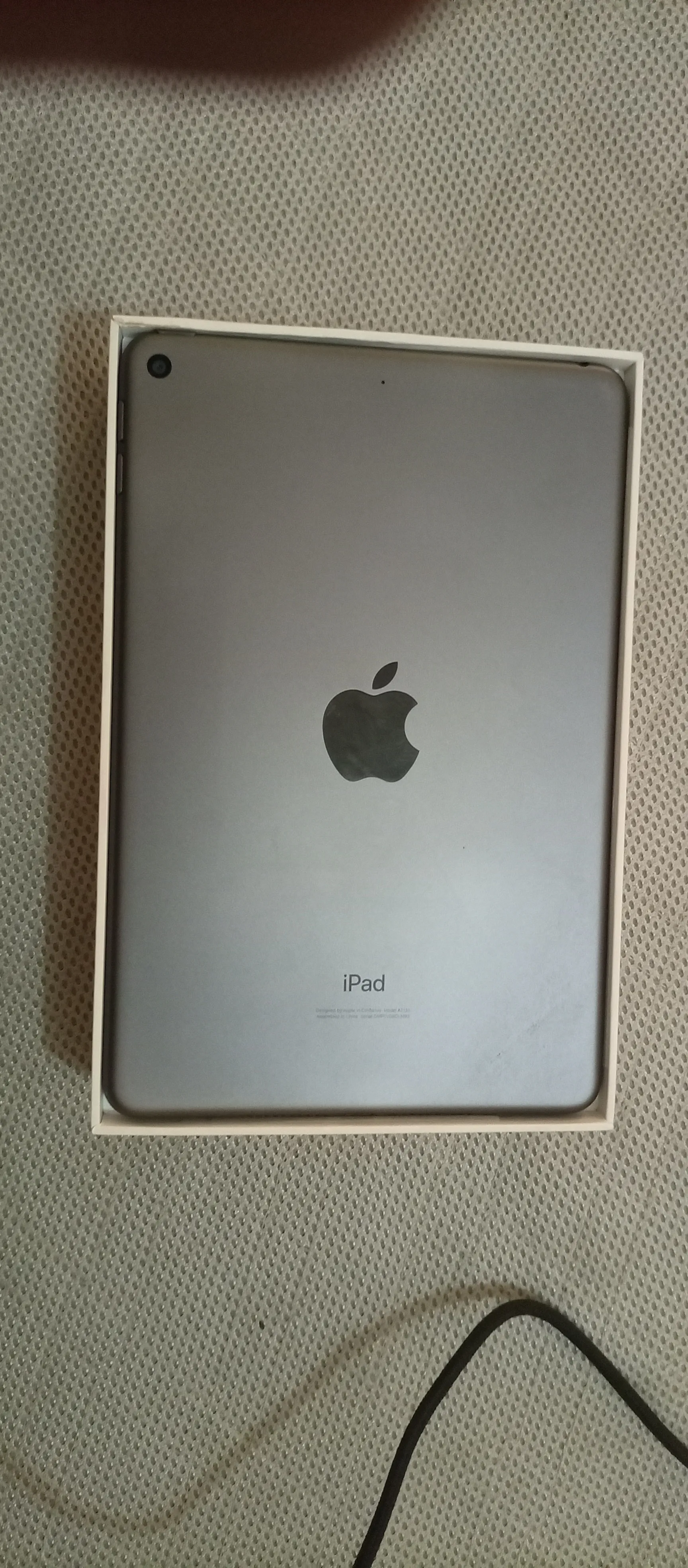 I pad mini 5 64 gb 100% condition 55000 - photo 1