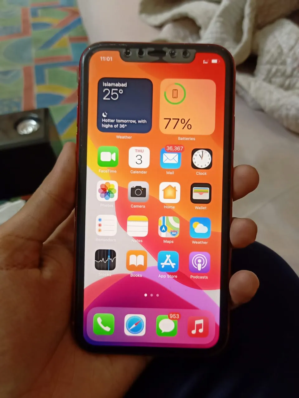 IPhone 11 - photo 1