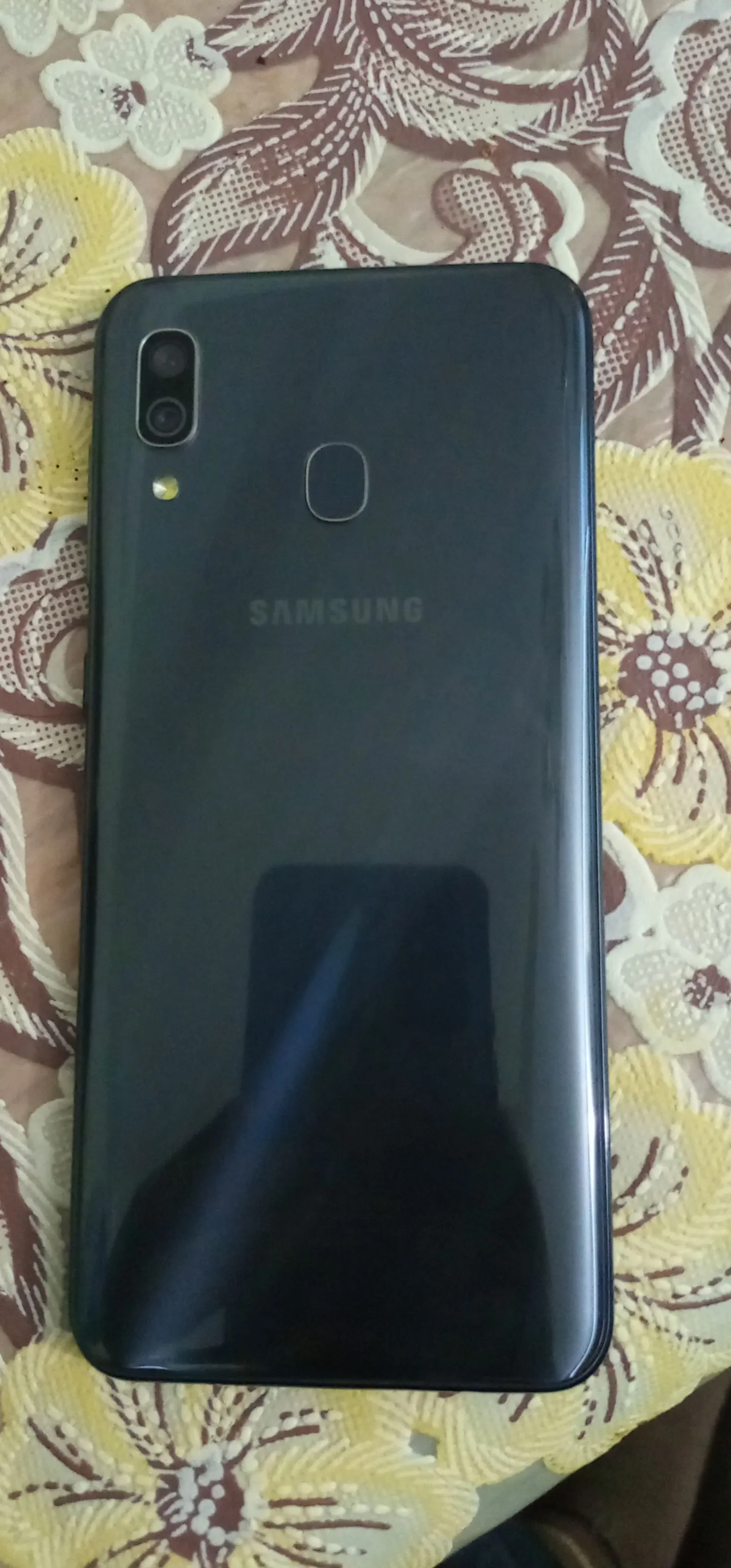 samsung a30 - photo 1