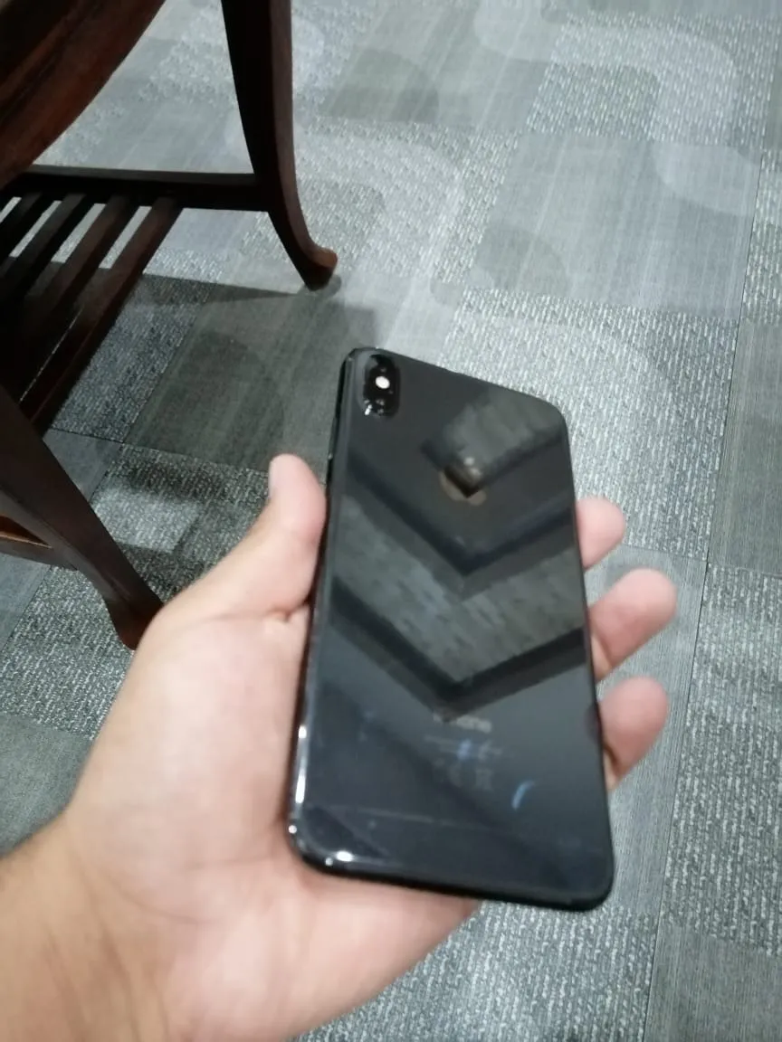 Iphone xs max - photo 3