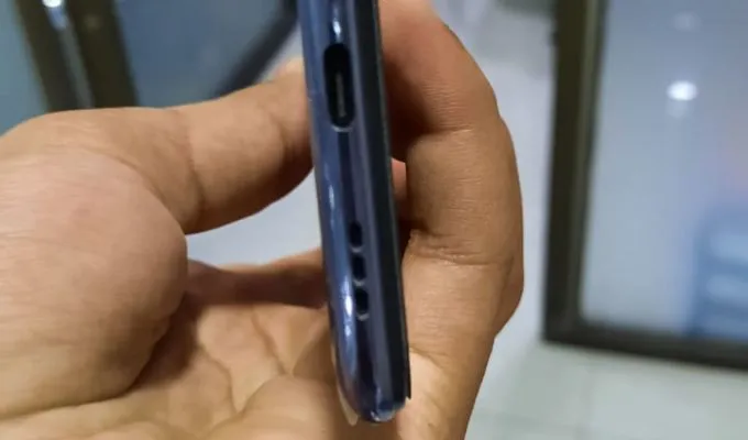 Oppo F17 pro up for sale - photo 2