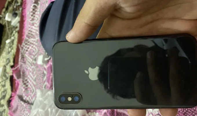 Iphone XS - photo 1