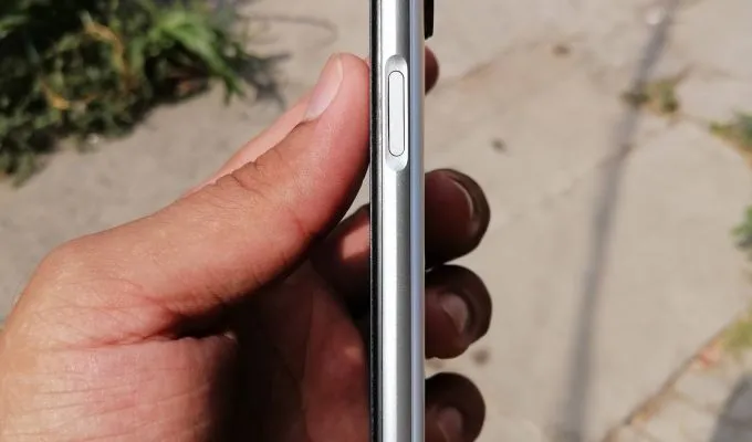 Realme 6 comet white - photo 2