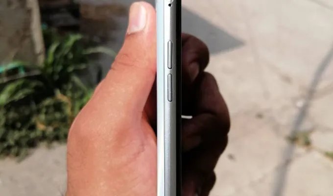 Realme 6 comet white - photo 3