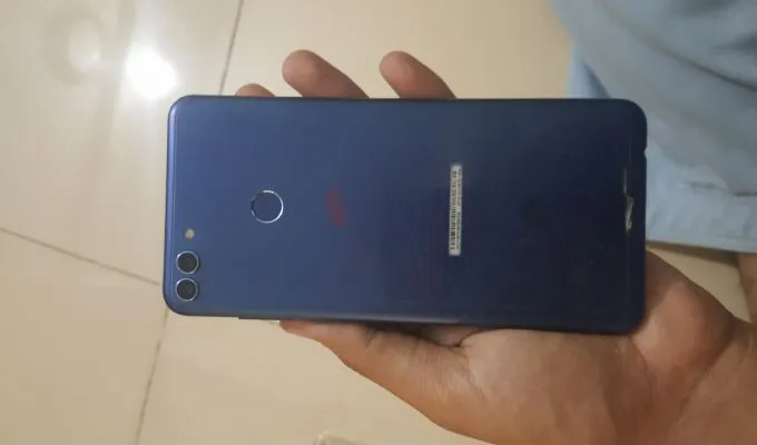 HUAWEI Y9 2018 (32GB + 3GB) - photo 1