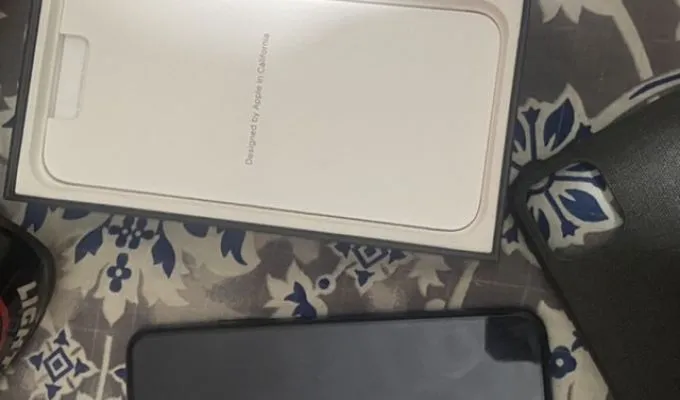 iPhone 11 Pro max - photo 1