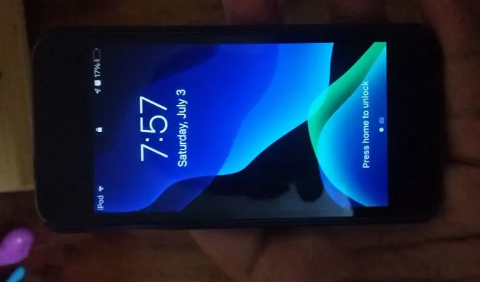 IPod Touch 7th Generation 32GB - photo 1