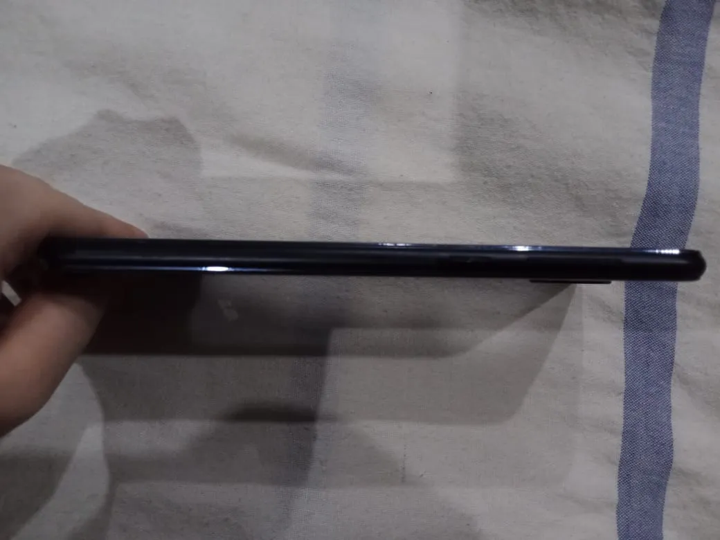 ASUS ZENFONE 5 LITE - photo 1