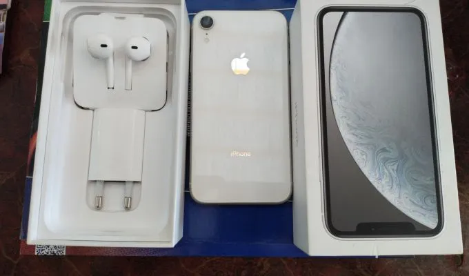 iPhone XR 128GB Full box white - photo 1
