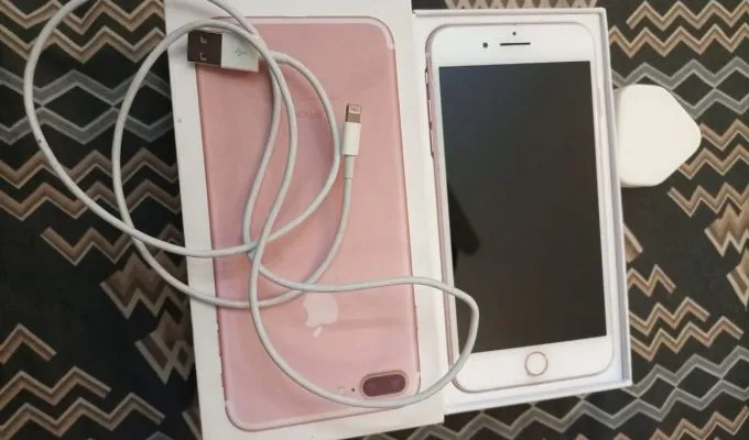 I phone 7 plus pta approved 256 gb - photo 1