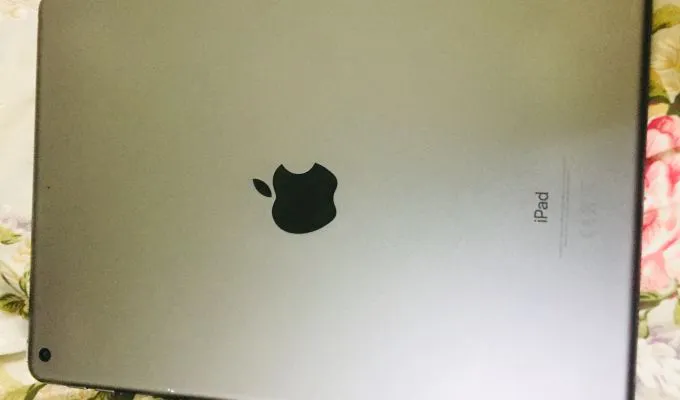 Ipad7 gen - photo 1