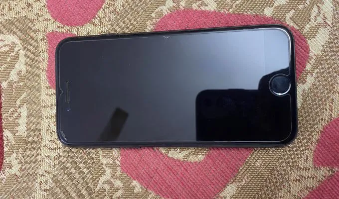 Iphone 7 black color 128gb - photo 1