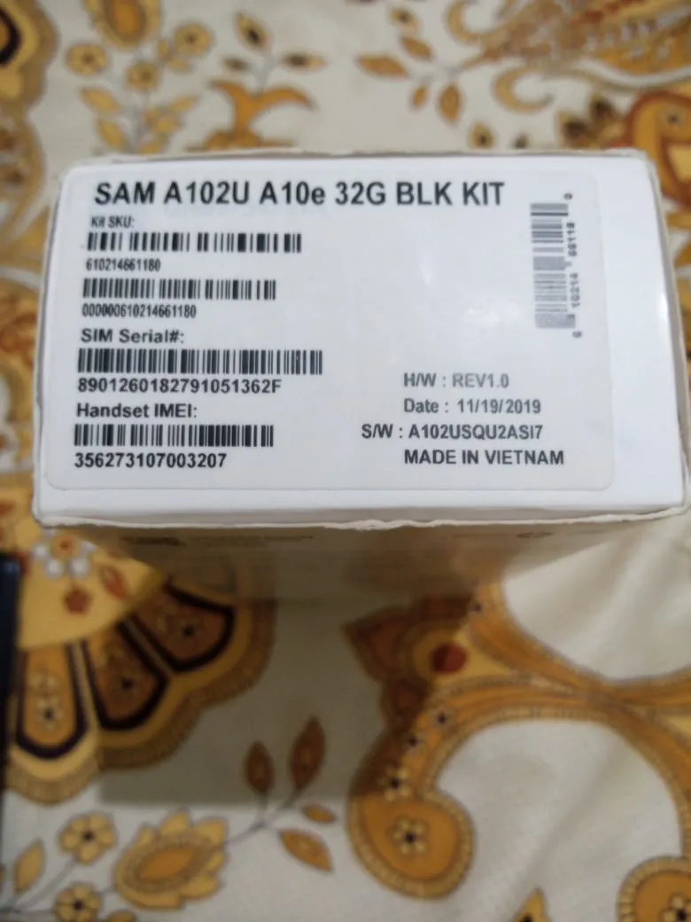 Samsung Galaxy A10e - photo 3
