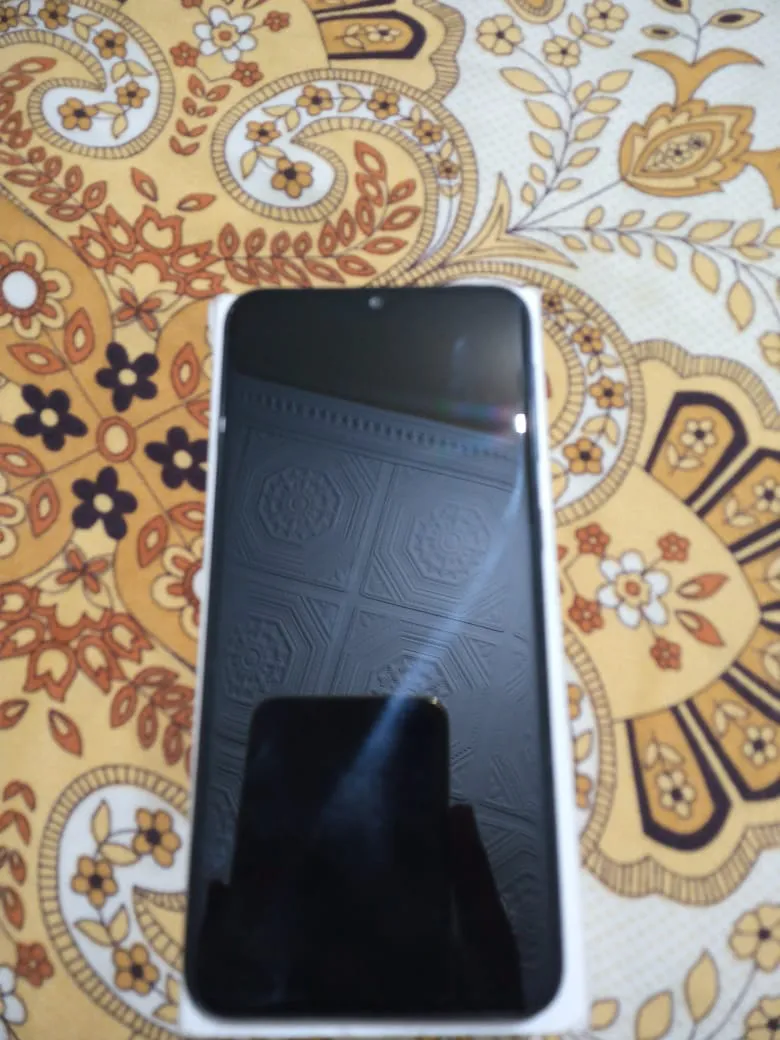Samsung Galaxy A10e - photo 2