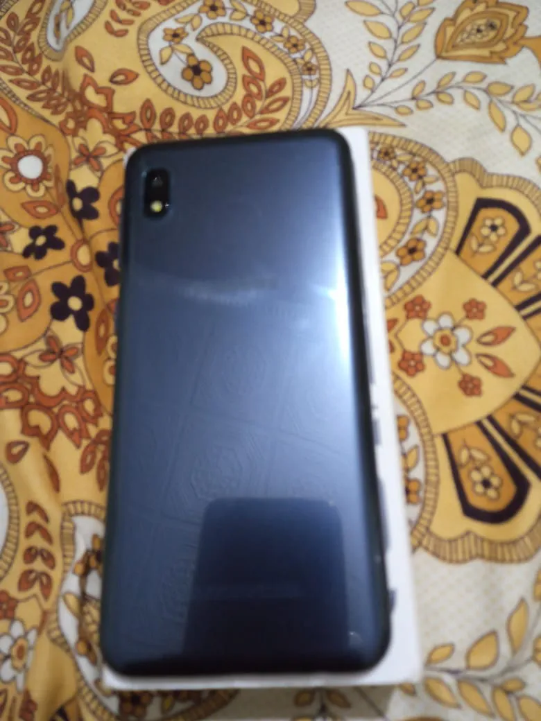 Samsung Galaxy A10e - photo 1