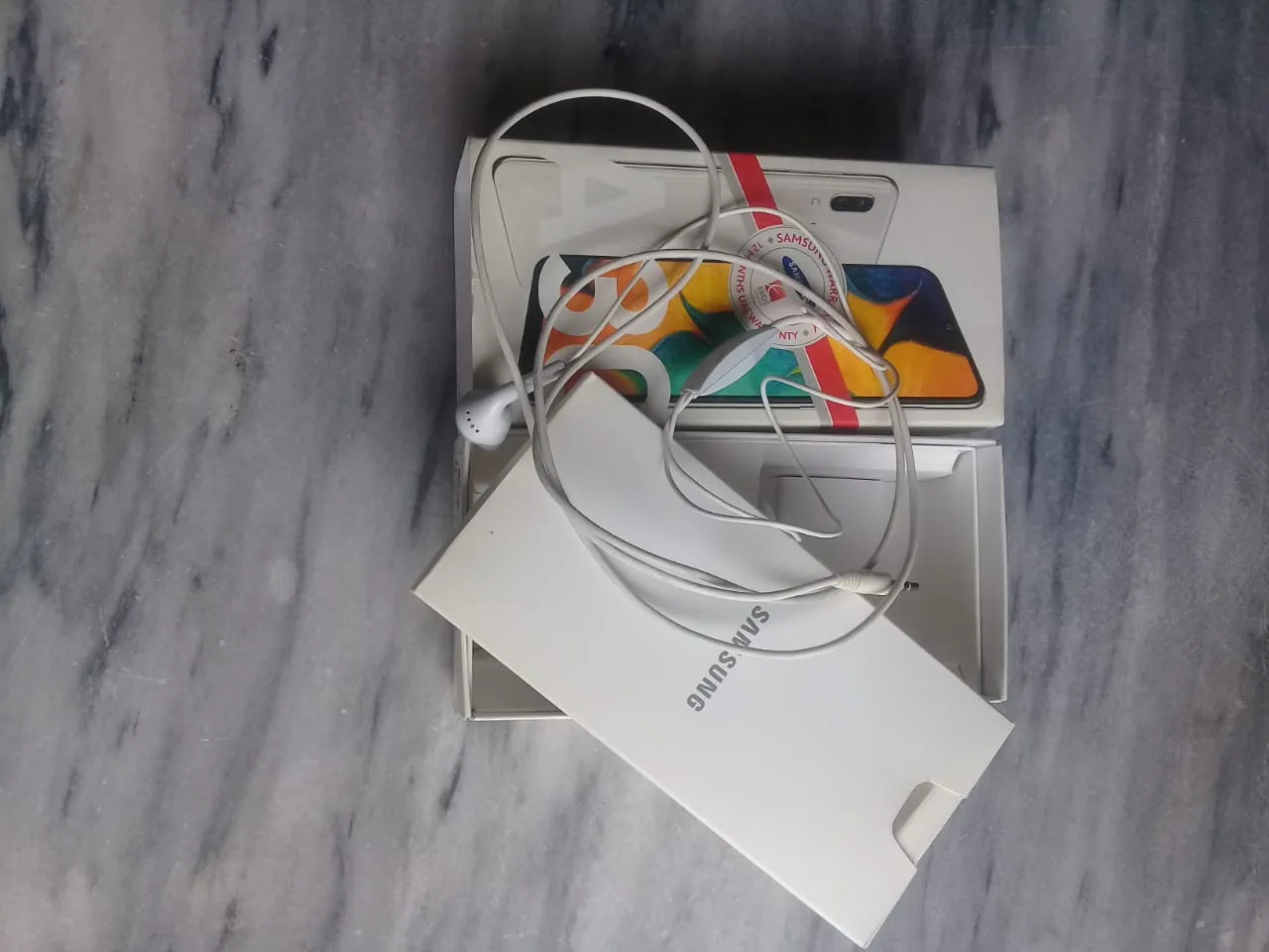 Samsung A30 Lush Condition - photo 3