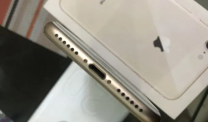 Iphone 8 - photo 1